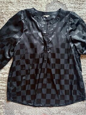 JODIFL Black Check Satin Women’s Shirt size Medium